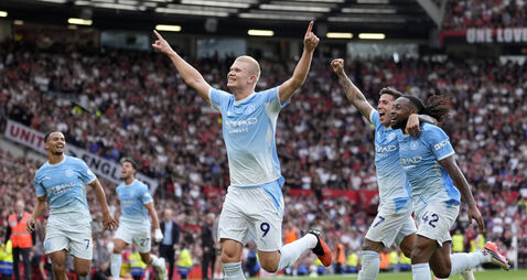 Manchester United v Manchester City - Premier League - Old Trafford