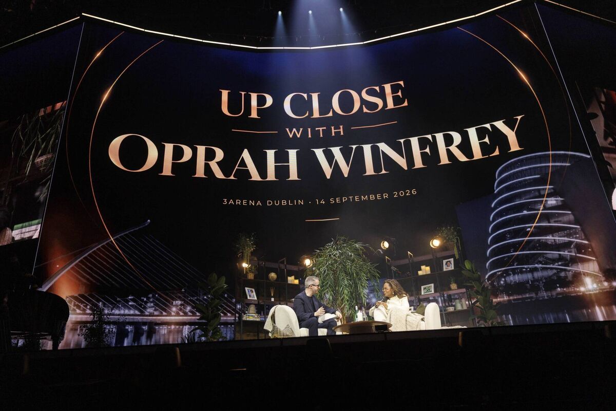 Pictured on stage at 3Arena Dublin is Oprah Winfrey in conversation with MC David Meade during her first live appearance in Ireland, as part of Up Close With Oprah Winfrey, presented by Pendulum Summit and Front Row Speakers. Picture: Conor McCabe Photography