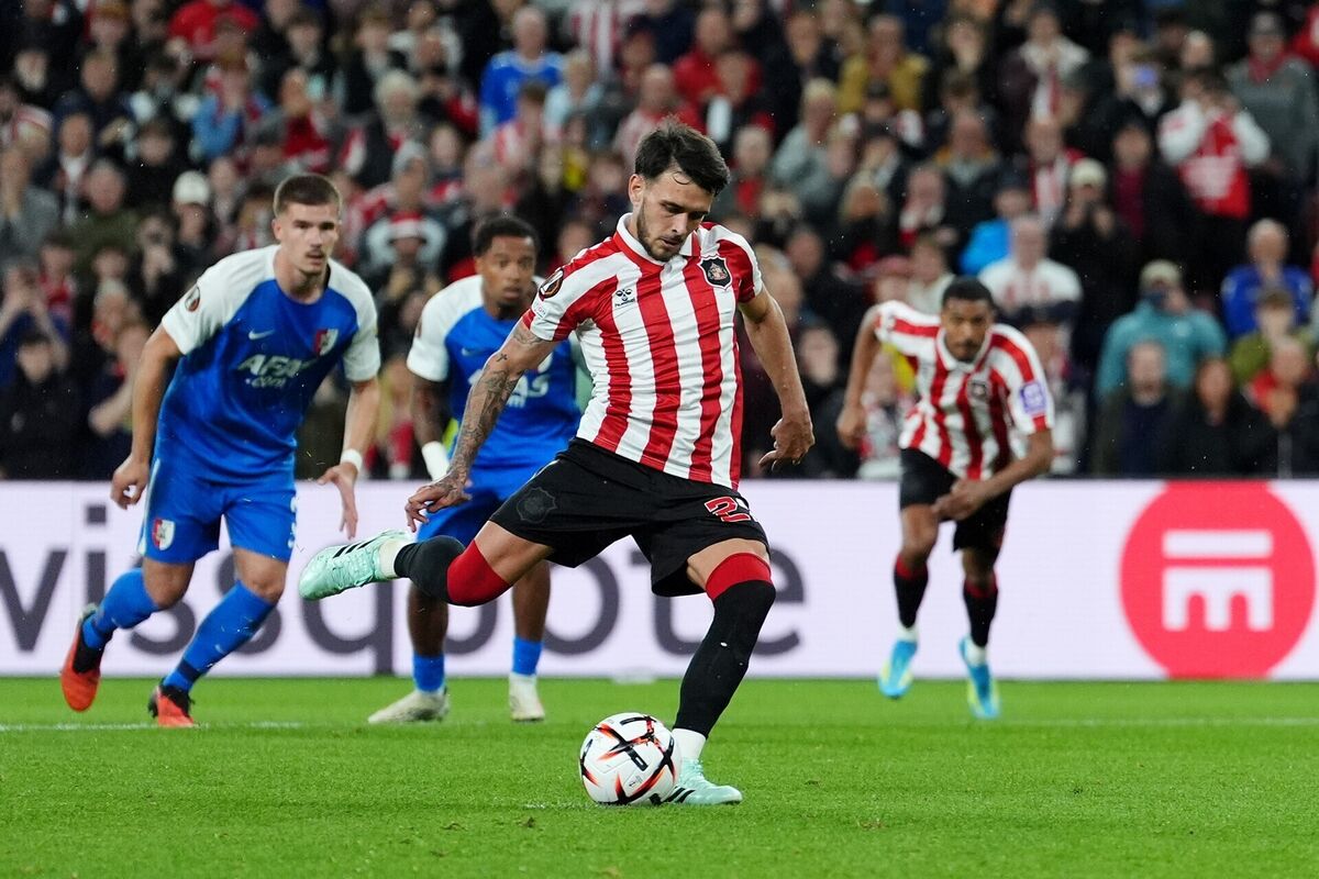Sunderland's Enzo Le Fee finds the net from the spot. Pic: Annabel Lee-Ellis/PA Wire Sunderland's Enzo Le Fee finds the net from the spot. Pic: Annabel Lee-Ellis/PA Wire
