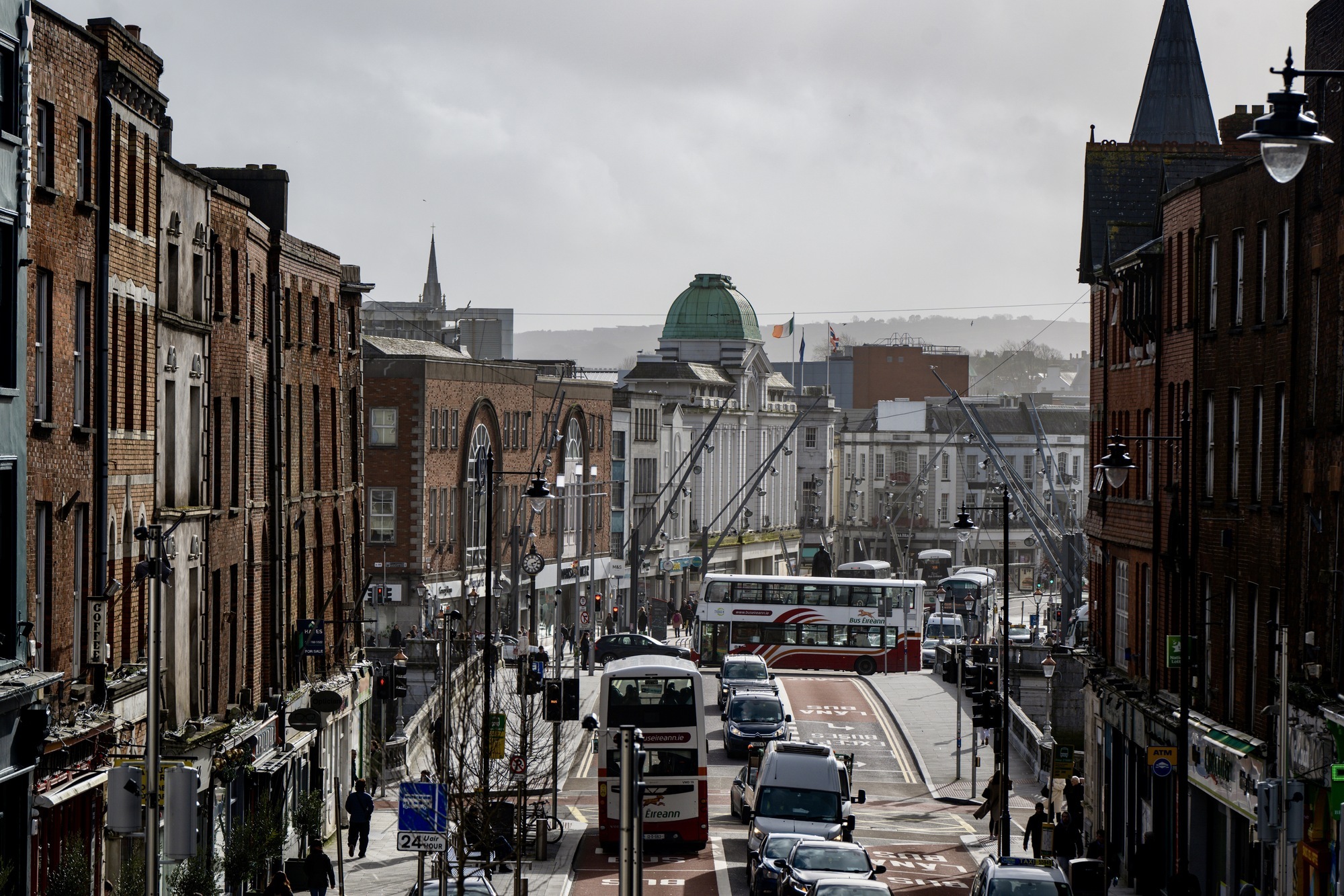 Cork traffic and weather: Sunny spells and showers expected