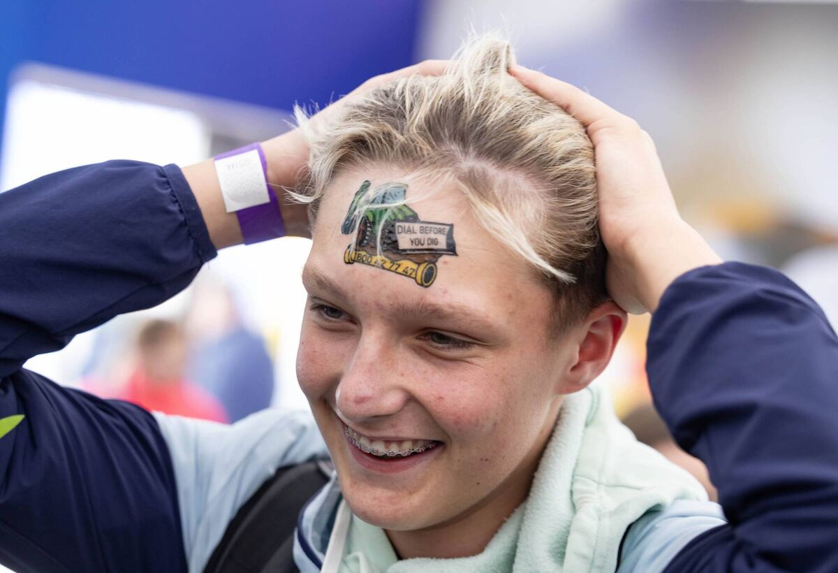 Evan Dreeling, from Callan, at the GNI tattoo parlour to promote the ‘Dial Before You Dig’ service. Picture: Cathal Noonan Evan Dreeling, from Callan, at the GNI tattoo parlour to promote the ‘Dial Before You Dig’ service. Picture: Cathal Noonan