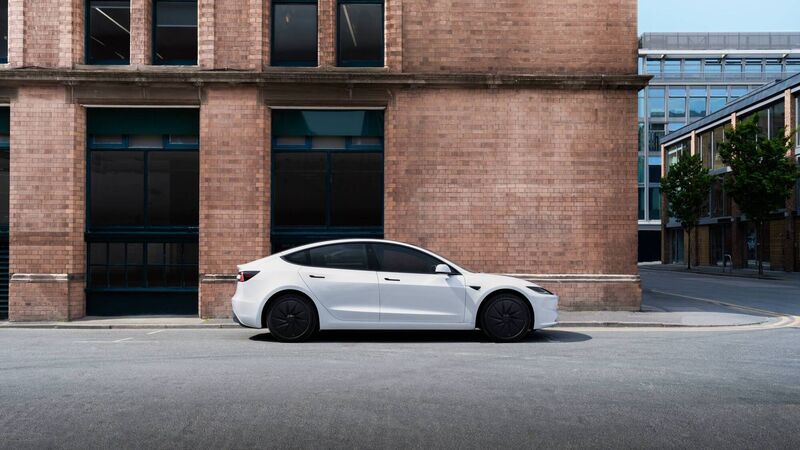 Tesla Model 3 RWD review: We test the €40,000 electric car’s range, handling, comfort, performance, technology and everyday practicality. Tesla Model 3 RWD review: We test the €40,000 electric car’s range, handling, comfort, performance, technology and everyday practicality.