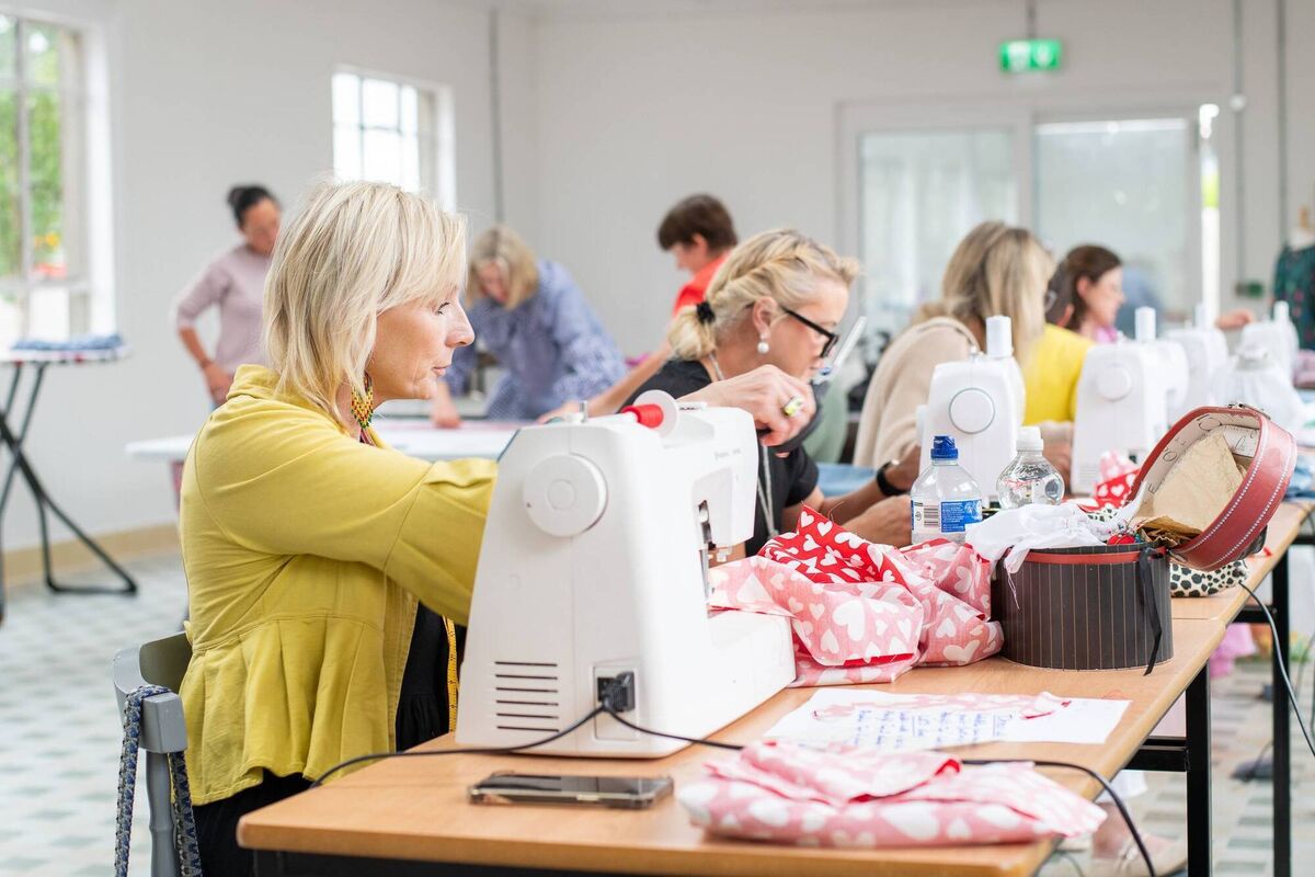 Weekend workshops are an ideal way to connect with new people. Weekend workshops are an ideal way to connect with new people.