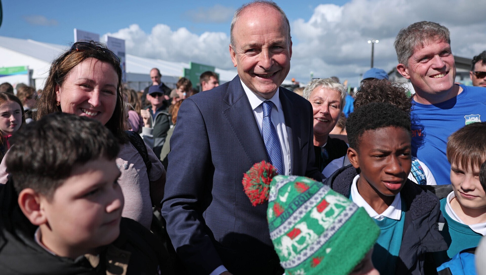 Rising hostility towards politicians concerns Irish democracy