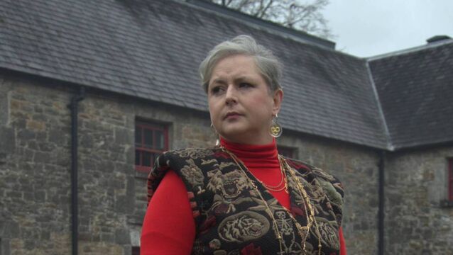 <p>Siobhán: "Just when you think things couldn't get any crazier at the castle..."</p>