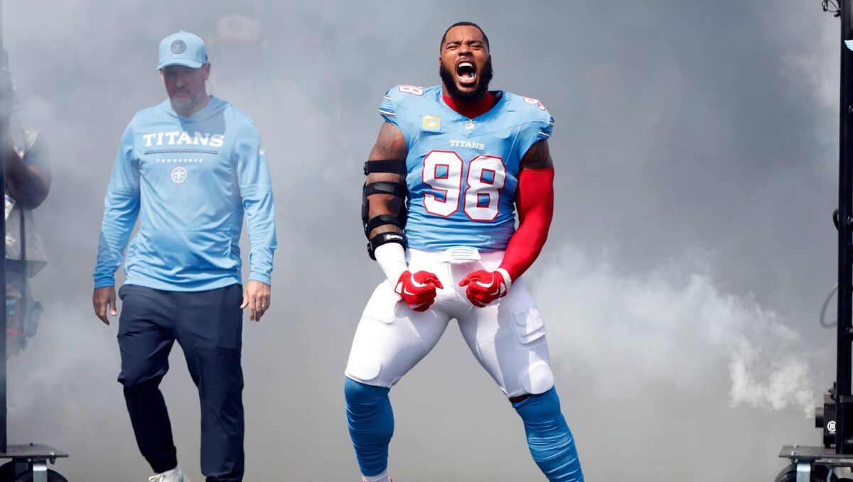 HOT AND COLD: Tennessee's Jeffery Simmons at a boiling Nissan Stadium. HOT AND COLD: Tennessee's Jeffery Simmons at a boiling Nissan Stadium.