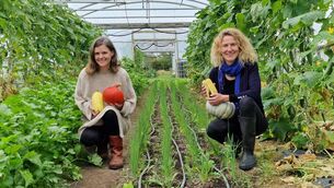 <p>Aoife Reilly of Gleasrai Organic Farm and Kitty Scully, general manager at Organic Growers of Ireland. Picture: Old Mill Pictures</p> <p>Aoife Reilly of Gleasrai Organic Farm and Kitty Scully, general manager at Organic Growers of Ireland. Picture: Old Mill Pictures</p>
