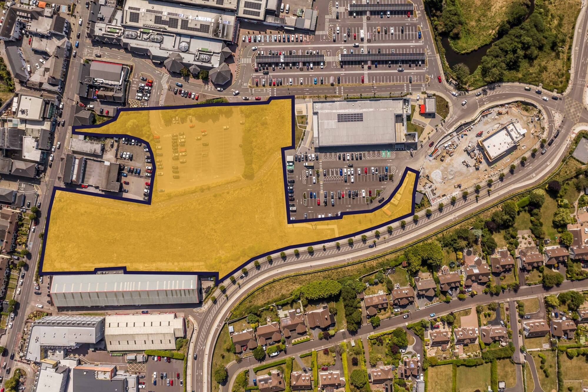 A 4.5-acre town centre site in Carrigaline, Co Cork, with approval for a substantial mixed-use development, including 86 homes, is expected to attract strong interest.