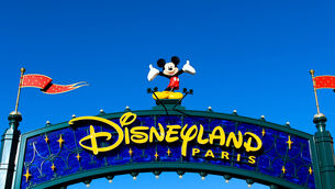 <p>Groups of six to nine youngsters were sent each day at Disneyland Paris, Charles de Gaulle airport and the Métro and told to target foreign tourists.</p>