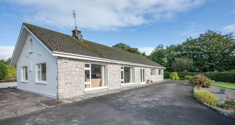 108 - Sunnybank.jpg €470k move-in ready Glanmire bungalow with space and potential
