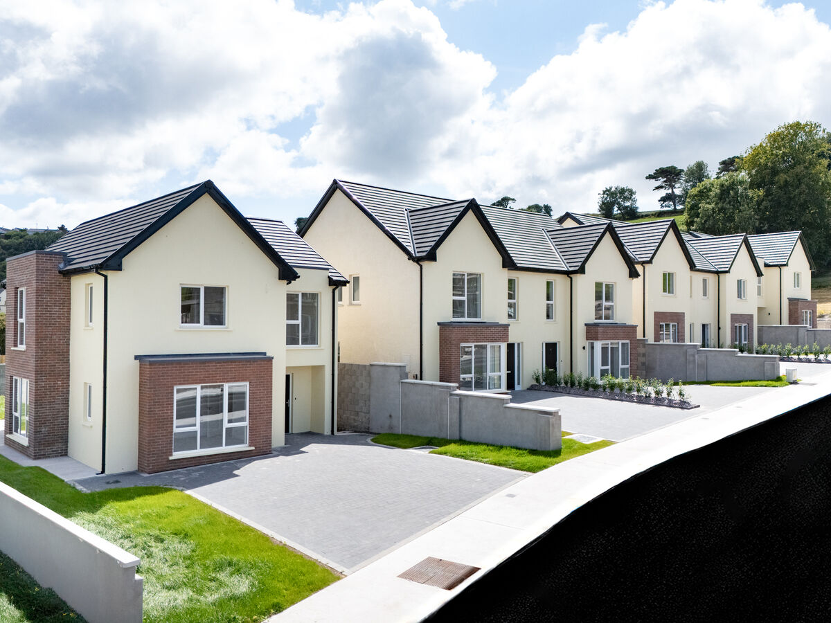 Harbour Heights, Cork, offering a waterfront location in a tranquil and idyllic setting. Harbour Heights, Cork, offering a waterfront location in a tranquil and idyllic setting.