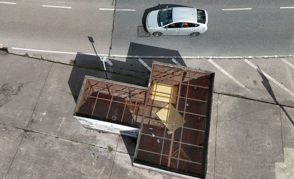 Hoarding remains in position at Penrose Quay/ Horgan's Quay Cork City 21 years after the completion of the Cork Main Drainage Scheme. Picture: Larry Cummins