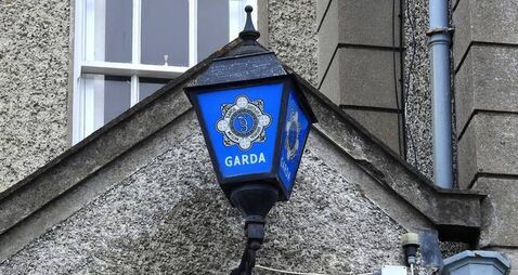 Garda lantern sign
