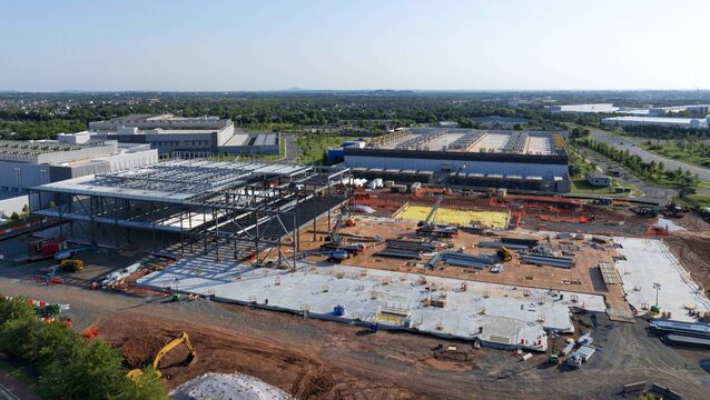 <p>About €2.1bn (40%) of Ireland’s high-tech construction exports in 2024 were associated with the construction of data centres by Irish-owned companies.</p>