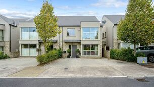 <p>69 Aylesbury, Ballintemple, Co. Cork</p> <p>69 Aylesbury, Ballintemple, Co. Cork</p>