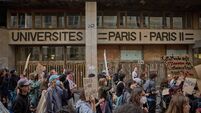 TOPSHOT-FRANCE-POLITICS-EDUCATION-DEMO