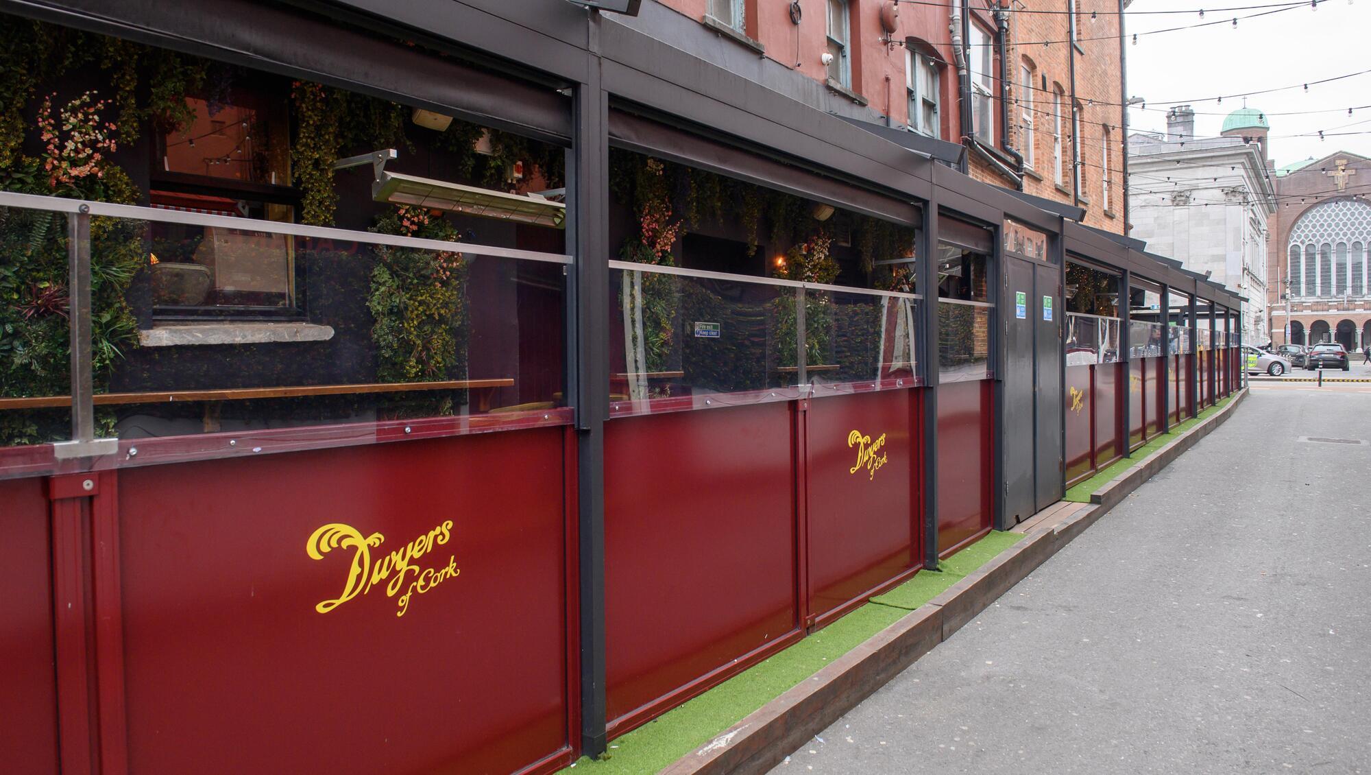 Cork bar Dwyers makes planning application for new outdoor seating and ...