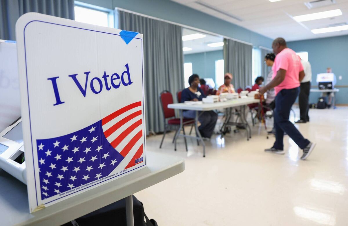 At this point in the campaign, it appears the Trump administration’s record on issues that matter to Americans is pushing independents — in some cases gently, in some cases more decidedly — in a Democratic direction. Picture: Sam Wolfe/Bloomberg via Getty Images