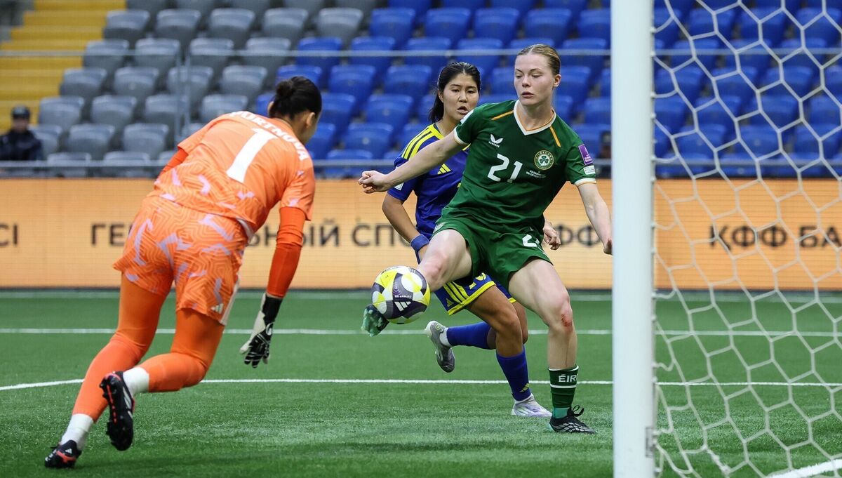 Ireland’s Emily Murphy scores a goal. Pic: ©INPHO.
