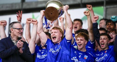 Cormac Egan lifts the trophy 11/10/2026
