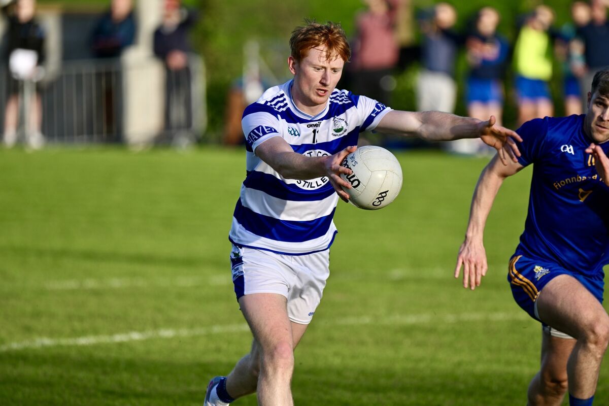 Jack Cahalane kicks a point for Castlehaven against St Finbarr’s. Pic: Larry Cummins. Jack Cahalane kicks a point for Castlehaven against St Finbarr’s. Pic: Larry Cummins.