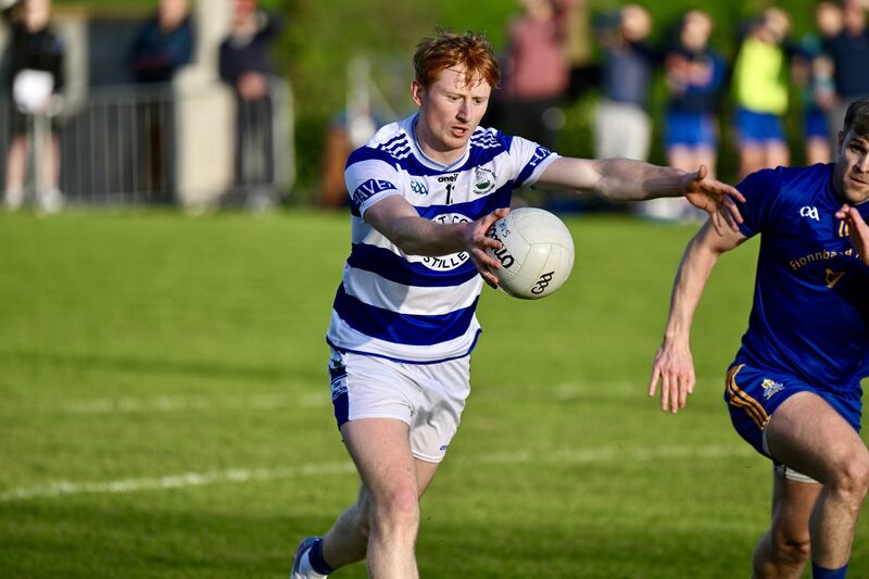 Jack Cahalane kicks a point for Castlehaven against St Finbarr’s. Pic: Larry Cummins. Jack Cahalane kicks a point for Castlehaven against St Finbarr’s. Pic: Larry Cummins.