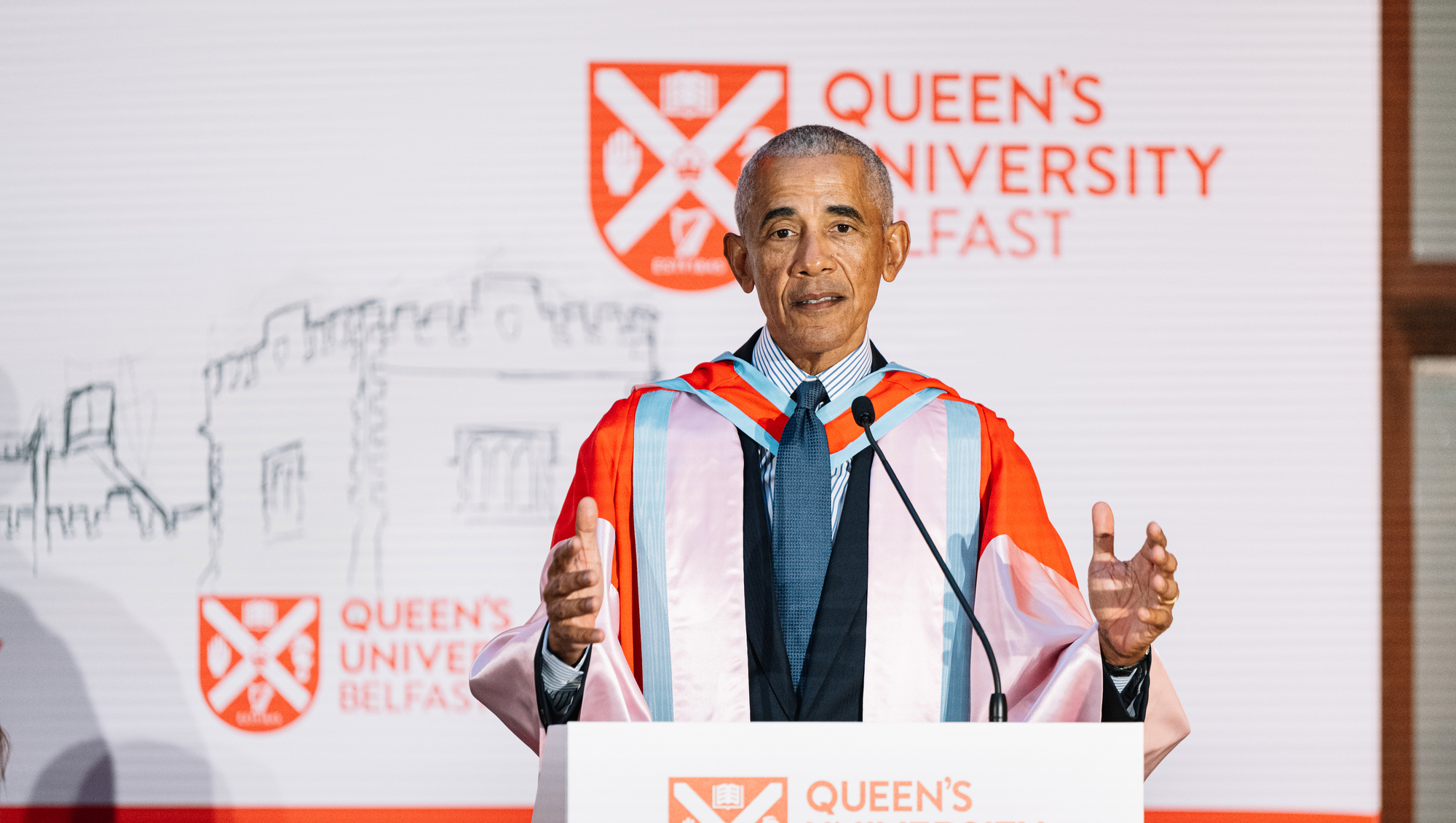 Obama tells Belfast crowd 'we can do better than we're doing right now'