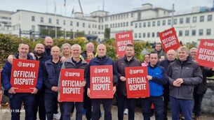 <p>University Hospital Limerick on Wednesday as public sector workers take part in the nationwide strike. Picture: Niamh Griffin</p>