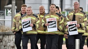 <p> Siptu union members of Cork City Fire Brigade picket at the Fire Station, Anglesea Street, Cork City on Wednesday morning. Pictures: Larry Cummins</p> <p> Siptu union members of Cork City Fire Brigade picket at the Fire Station, Anglesea Street, Cork City on Wednesday morning. Pictures: Larry Cummins</p>