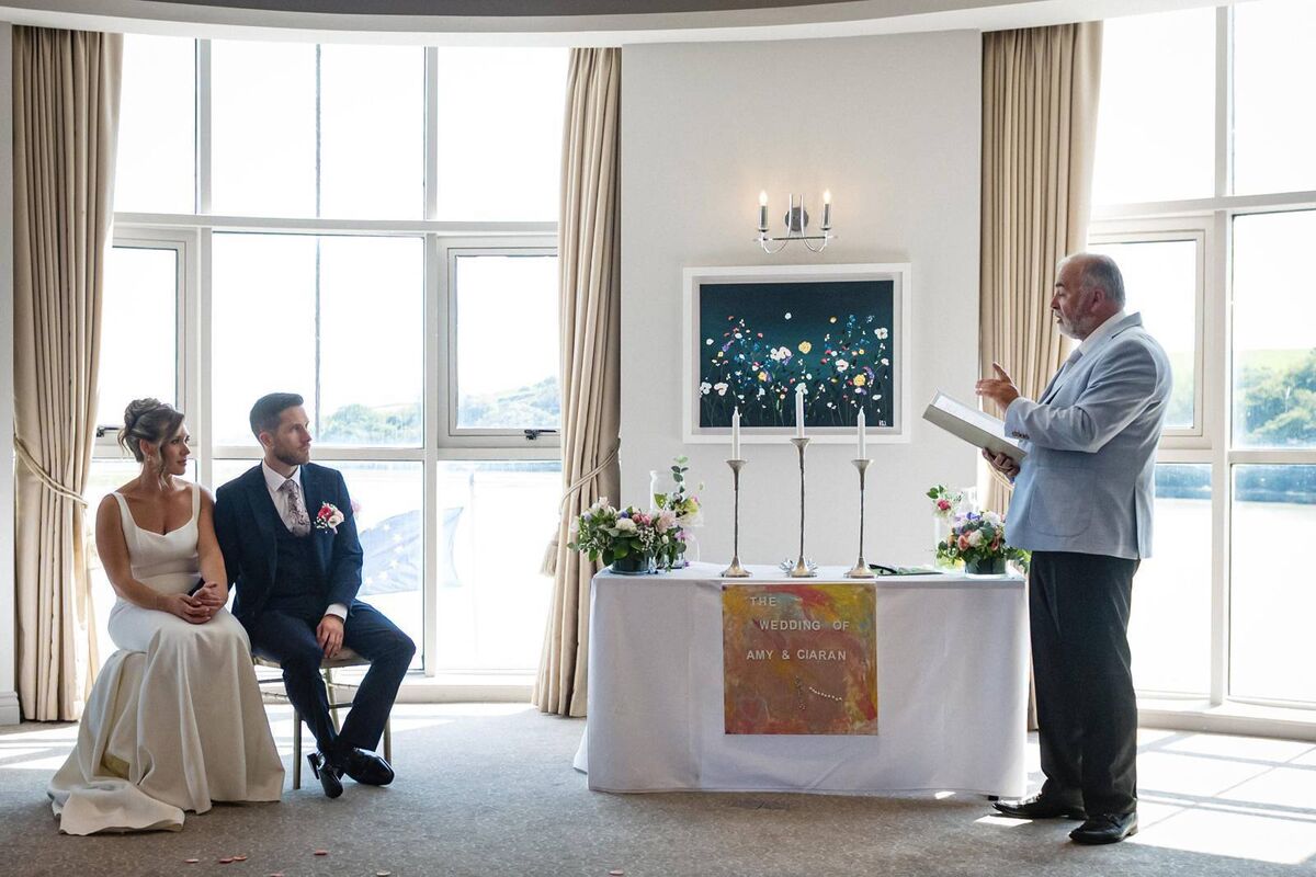 Amy Ormond and Ciarán O'Donovan were married by celebrant and solemniser Brian Twomey. Pictures: Dermotsullivan.com Amy Ormond and Ciarán O'Donovan were married by celebrant and solemniser Brian Twomey. Pictures: Dermotsullivan.com