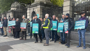 <p>Oireachtas staff staging a strike outside Leinster House in Dublin. Picture date: Wednesday October 14, 2026.</p>