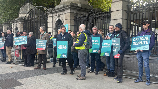 <p>Oireachtas staff staging a strike outside Leinster House in Dublin. Picture date: Wednesday October 14, 2026.</p>