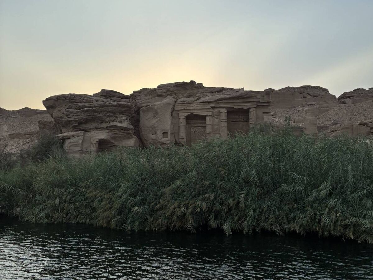 At Gebel el-Silsila, ancient carvings and monuments emerge from the sandstone cliffs almost without warning At Gebel el-Silsila, ancient carvings and monuments emerge from the sandstone cliffs almost without warning
