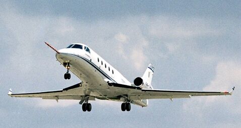 Gulfstream's G150 Executive Jet Makes Maiden Flight