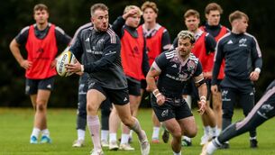 <p>JJ Hanrahan during a Munster training session this week. Pic: ©INPHO/Nick Elliott.</p> <p>JJ Hanrahan during a Munster training session this week. Pic: ©INPHO/Nick Elliott.</p>