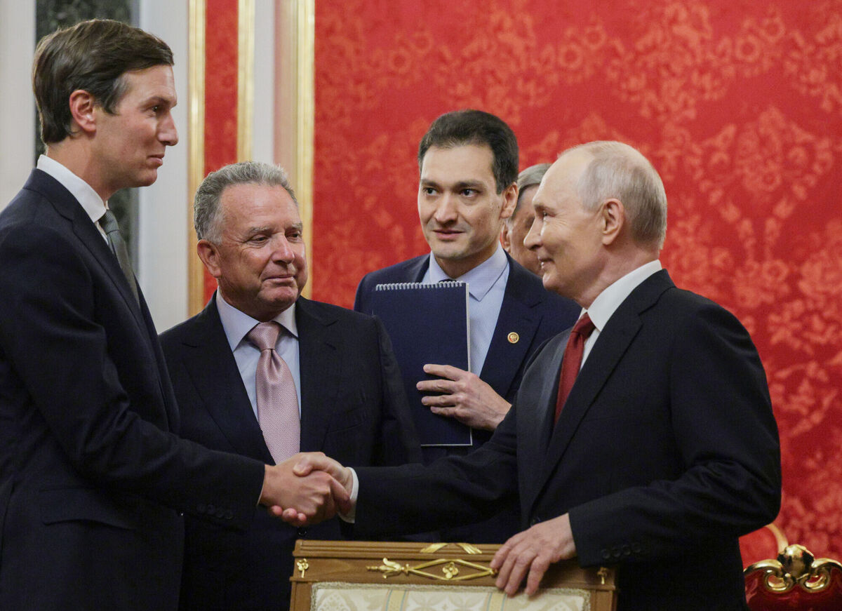 Russian President Vladimir Putin, right, greets U.S. President Donald Trump's envoys Steve Witkoff, second left, and Jared Kushner prior to the talks at the Senate Palace of the Kremlin, in Moscow, on Saturday, Sept. 5, 2026. (Sputnik, Kremlin Pool Photo via AP) Russian President Vladimir Putin, right, greets U.S. President Donald Trump's envoys Steve Witkoff, second left, and Jared Kushner prior to the talks at the Senate Palace of the Kremlin, in Moscow, on Saturday, Sept. 5, 2026. (Sputnik, Kremlin Pool Photo via AP)
