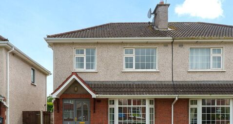27 Willowbank Court - exterior-7.jpg Refreshed and updated €350k Midleton home