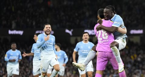 Manchester City v Brighton and Hove Albion - Carabao Cup - Fourth Round - Etihad Stadium