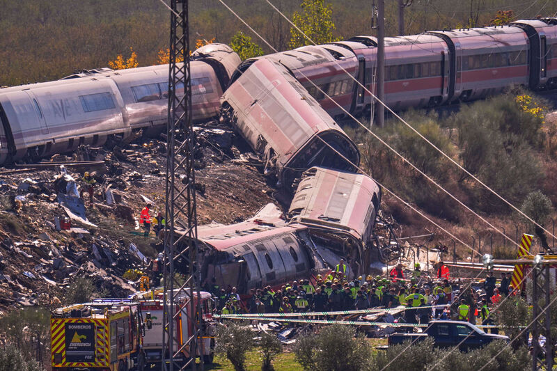 Emergency services work at the scene of a collision between two trains in Urda, Spain, on Wednesday, Oct. 28, 2026. (AP Photo/Manu Fernandez) Emergency services work at the scene of a collision between two trains in Urda, Spain, on Wednesday, Oct. 28, 2026. (AP Photo/Manu Fernandez)