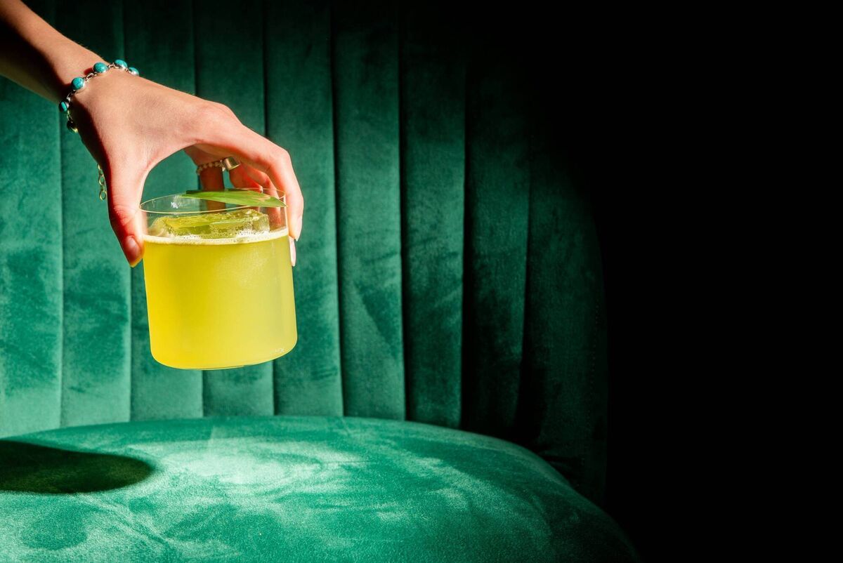 Velvet demands considered treatment and particular care in the event of a stain. 