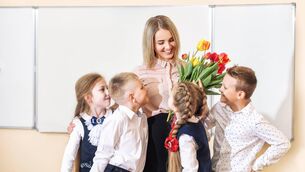 <p>Esther McCarthy shares her experience as being a not any regular teacher, but a cool teacher</p> <p>Esther McCarthy shares her experience as being a not any regular teacher, but a cool teacher</p>
