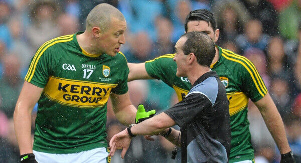 Kieran Donaghy, Kerry, appeals to referee David Goldrick over the lengh of time taken by Dublin's Stephen Cluxton for a free.