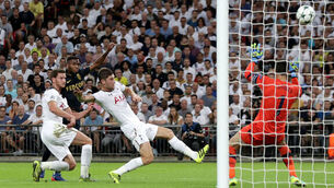 Tottenham disappoint in front of record 85,000 crowd