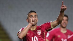 Tadic’s winner sends Serbia top after five-goal thriller
