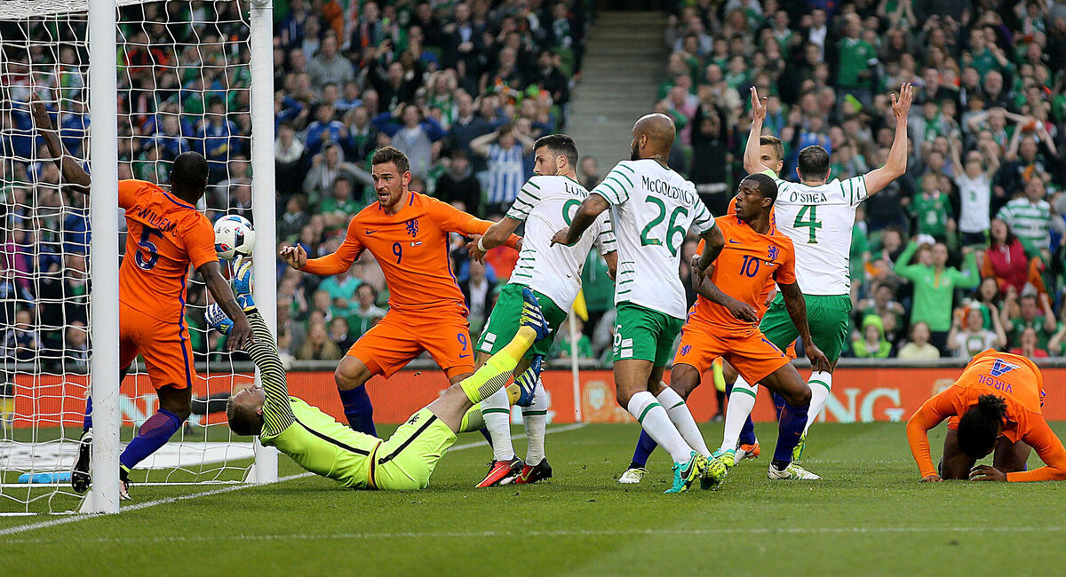 Shane Long scores the first goal of the game. Photo: INPHO/Donall Farmer Shane Long scores the first goal of the game. Photo: INPHO/Donall Farmer