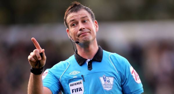 English referees to take charge of Champions League final