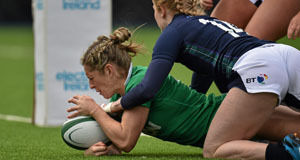Alison Miller, Ireland, scores her team's first try of the match. Women's Six Nations Rugby Championship, Ireland v Scotland. Donnybrook Stadium, Donnybrook, Dublin. Picture credit: Seb Daly / SPORTSFILE