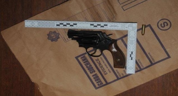 Woman arrested following seizure of heroin and revolver in Dublin house search