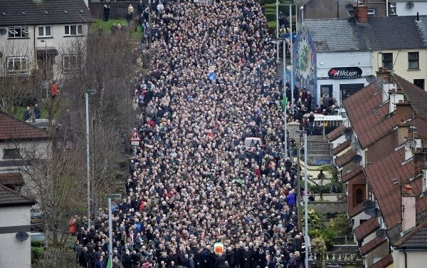 Large crowds followed Sinn F?in politician’s coffin through the Bogside to the church.Picture by Justin Kernoghan Large crowds followed Sinn F?in politician’s coffin through the Bogside to the church.Picture by Justin Kernoghan