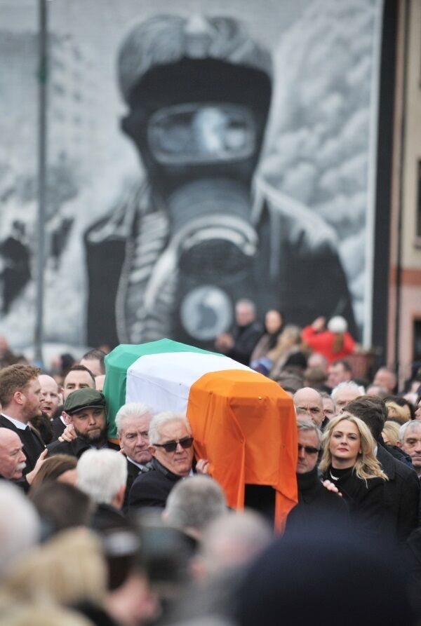 Sinn Fein leadership carry coffin as tens of thousands attend funeral in Bogside of Martin McGuinness Sinn Fein leadership carry coffin as tens of thousands attend funeral in Bogside of Martin McGuinness